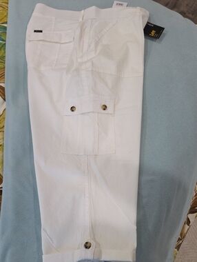 Lee Wowen's White Cargo Pants with Button Flap Pockets & Comfort Waist